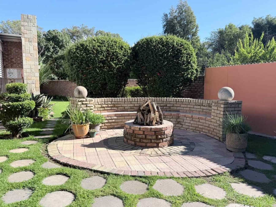 5 Bedroom Property for Sale in Blue Rise Eastern Cape